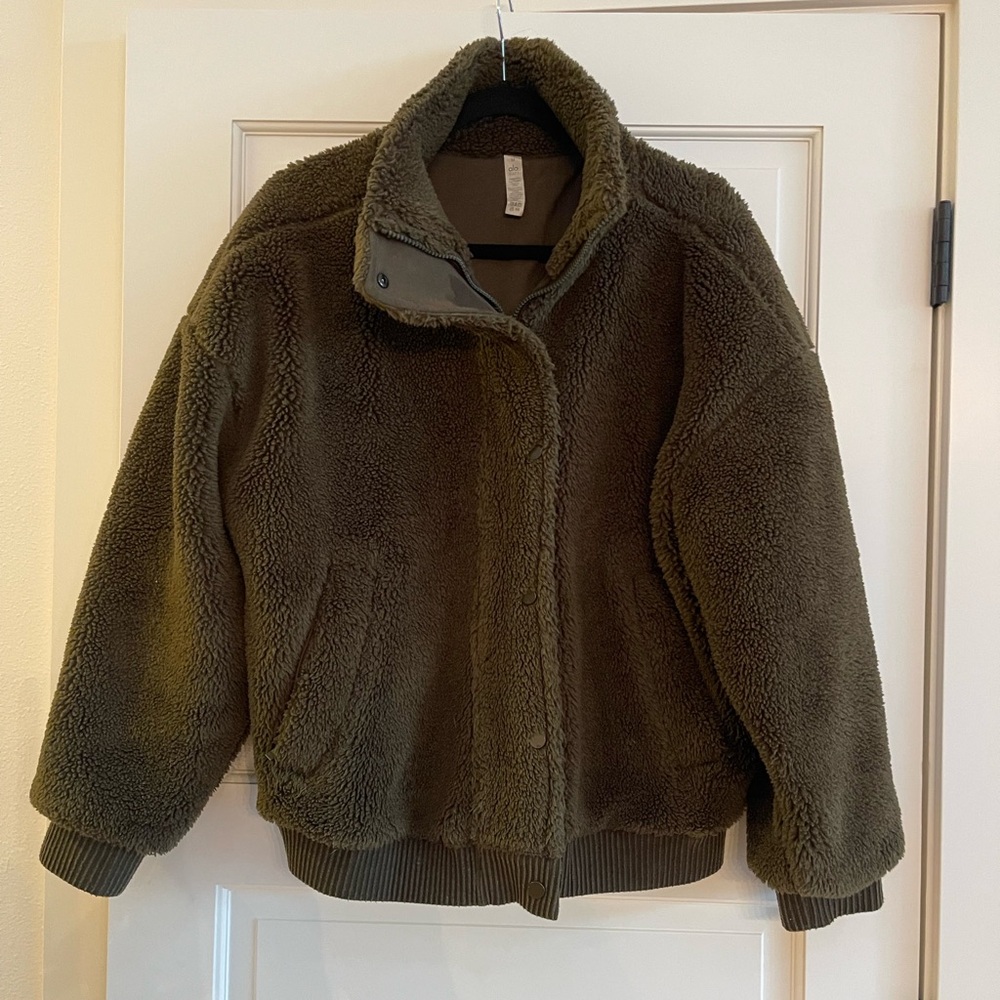 ALO Yoga Dark Olive Sherpa Jacket